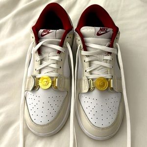 Nike Dunk Low SE | Gender Neutral | Size : 9.5 (men’s) | Great Condition